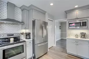 13 Bradley Ct, Cranberry Township, PA 16066 - Photo 18