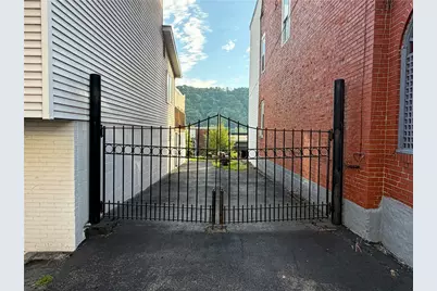 149 Chess, Monongahela, PA 15063 - Photo 4
