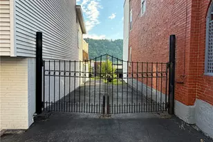 149 Chess, Monongahela, PA 15063 - Photo 4