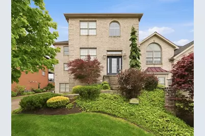 1043 Blackthorne Dr, Penn Twp, PA 15644 - Photo 2