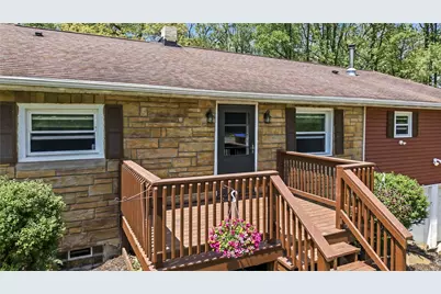 471 Sharon Bedford Rd, Shenango Township, PA 16159 - Photo 2