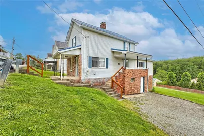 8002 Hayward Street, Hempfield Township, PA 15691 - Photo 2