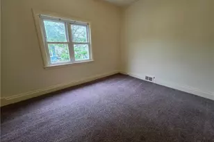1610 6th Ave, Beaver Falls, PA 15010 - Photo 10