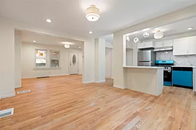 2602 Belmar Pl, Pittsburgh, PA 15218 - Photo 6