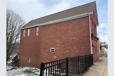 244-246 Brown St, Everson, PA 15631 - Photo 4