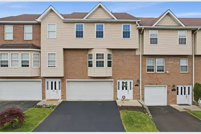 1102 Wingate Dr, Robinson Twp, PA 15205 - Photo 1