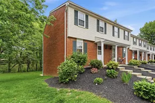 322 Bellford Ct, Cranberry Township, PA 16066 - Photo 2