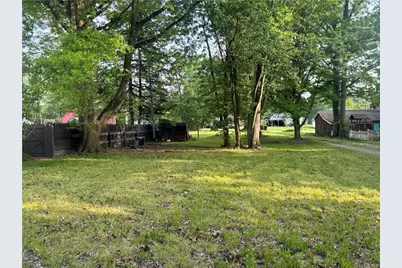 131 W Market St, Mercer Boro, PA 16137 - Photo 1