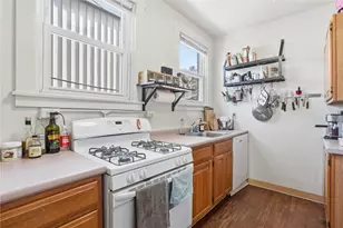 5871 Shady Forbes Terrace, Pittsburgh, PA 15217 - Photo 16