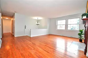 1313 Star Ridge Dr, Pittsburgh, PA 15241 - Photo 4