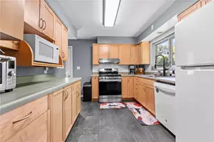 424 Bower Hill Rd, Pittsburgh, PA 15228 - Photo 10