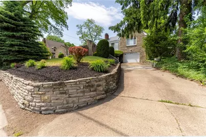 424 Bower Hill Rd., Pittsburgh, PA 15228 - Photo 2