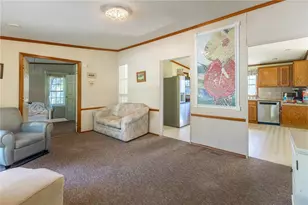384 Old Sharon Rd, East Lackawannock Township, PA 16137 - Photo 12