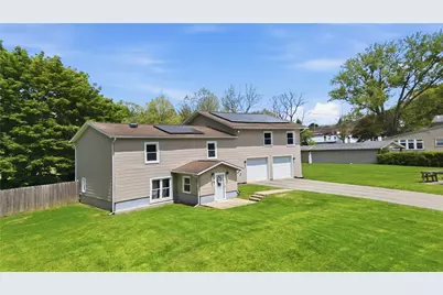 558 Market St, Fairfeld Township, PA 15923 - Photo 4