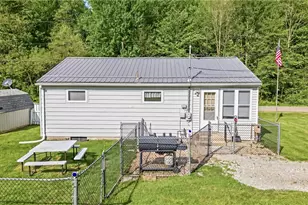 2025 W Lake Rd, Jamestown, PA 16134 - Photo 4