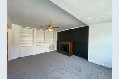 202 S 3rd St, Youngwood, PA 15697 - Photo 10