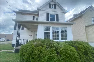 202 S 3rd St, Youngwood, PA 15697 - Photo 2