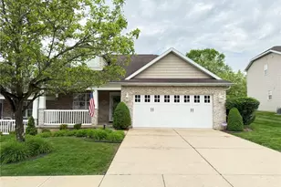 411 Chestnut Ln, Allegheny Township, PA 15613 - Photo 1