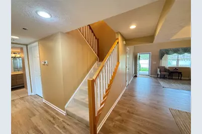 411 Chestnut Ln, Allegheny Township, PA 15613 - Photo 16