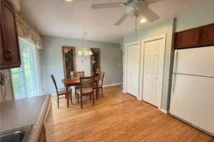 411 Chestnut Ln, Allegheny Township, PA 15613 - Photo 6