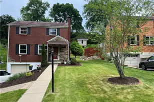 1424 Senior Dr, Pittsburgh, PA 15227 - Photo 2
