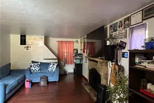 1424 Senior Dr, Pittsburgh, PA 15227 - Photo 4