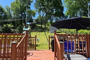 1424 Senior Dr, Pittsburgh, PA 15227 - Photo 36
