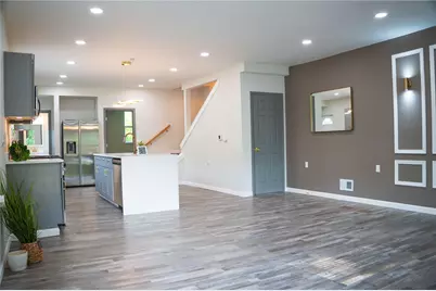 428 Donna St, Pittsburgh, PA 15224 - Photo 4