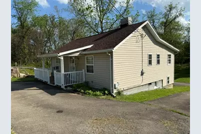 51 Hickory St, Ellsworth Boro, PA 15021 - Photo 2