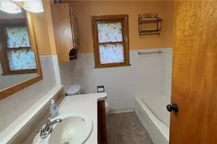 122 Briar Hill Rd, Hickory Township, PA 16105 - Photo 6