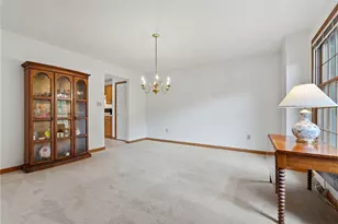 114 Sika Dr, Pittsburgh, PA 15239 - Photo 10