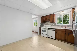 690 Blue Ridge Rd, Pittsburgh, PA 15239 - Photo 8