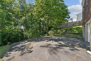 690 Blue Ridge Rd, Pittsburgh, PA 15239 - Photo 30