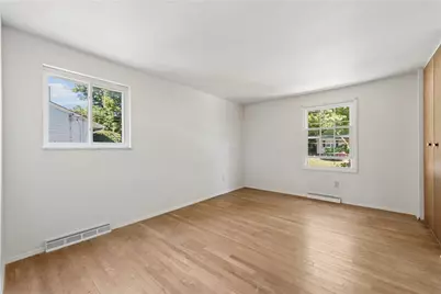 690 Blue Ridge Rd, Pittsburgh, PA 15239 - Photo 16
