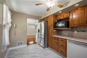 607 Greenleaf Dr, Monroeville, PA 15146 - Photo 10