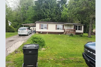 11 Pine Ct, Beaver Falls, PA 15010 - Photo 1