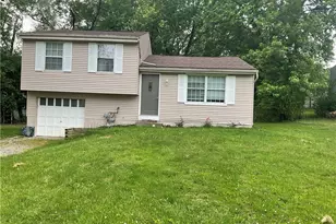 1145 Marble Dr, Moon/Crescent Twp, PA 15046 - Photo 2