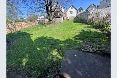 1067 Cleveland Ave, Brackenridge, PA 15014 - Photo 12