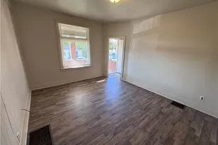 1067 Cleveland Ave, Brackenridge, PA 15014 - Photo 6