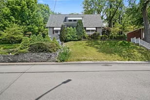 957 Orchard Ave, Greensburg, PA 15601 - Photo 2