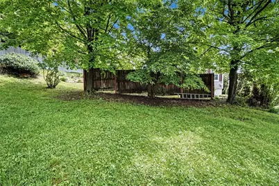 957 Orchard Avenue, Greensburg, PA 15601 - Photo 34