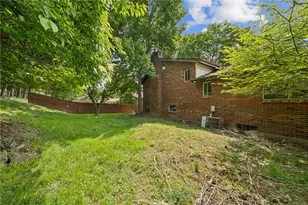 285 Tara Dr, Pittsburgh, PA 15236 - Photo 40