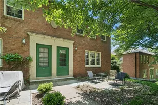 432 Bigham St, Pittsburgh, PA 15211 - Photo 2