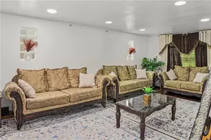 1038 Ardmore Manor Dr, Pittsburgh, PA 15221 - Photo 2