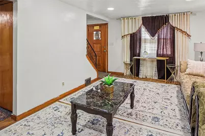 1038 Ardmore Manor Dr, Pittsburgh, PA 15221 - Photo 4