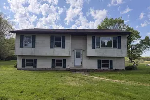 362 Stoneboro Rd, Wolf Creek Township, PA 16127 - Photo 1