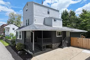 674 Dogwood Wy, Oakmont, PA 15139 - Photo 2