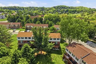 120 Woodhaven Dr, Seven Fields Boro, PA 16046 - Photo 4