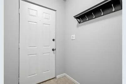 120 Woodhaven Dr, Seven Fields Boro, PA 16046 - Photo 4