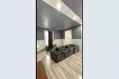 140 McGovern Blvd, Coraopolis, PA 15046 - Photo 8
